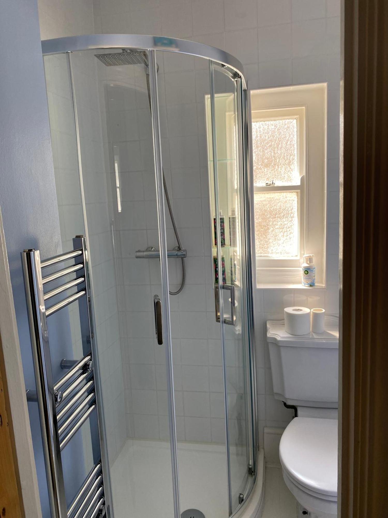Herne Bay Central - 2 Minutes From Beach Apartment 외부 사진